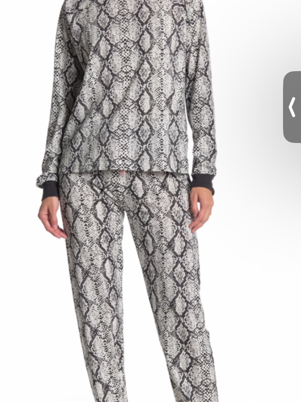 Cozy Zoe Women’s Snake-Print Pajama Set - Black/White
